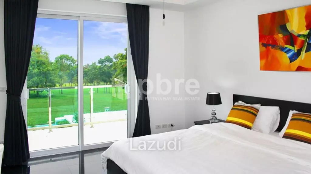 Luxury Villa For Sale in Bang Saray