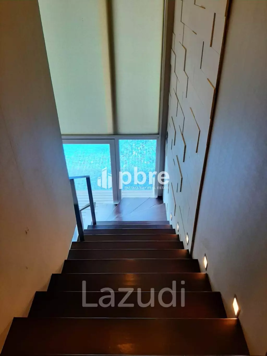 1 Bed 2 Bath 70 SQ.M Montrari Jomtien Beach View