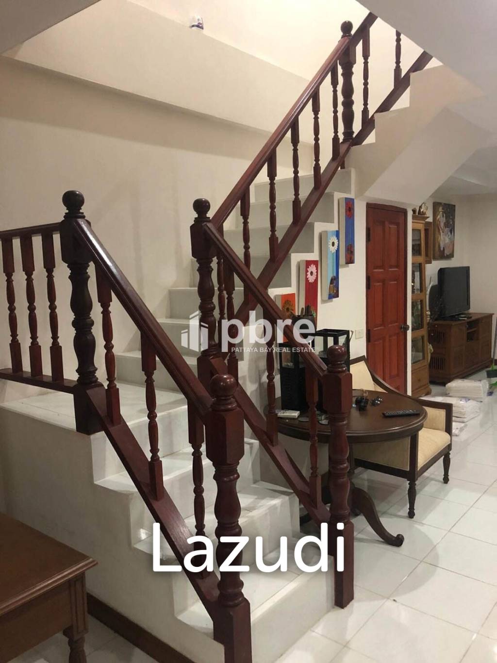 Town House  For Sale in Pratumnak
