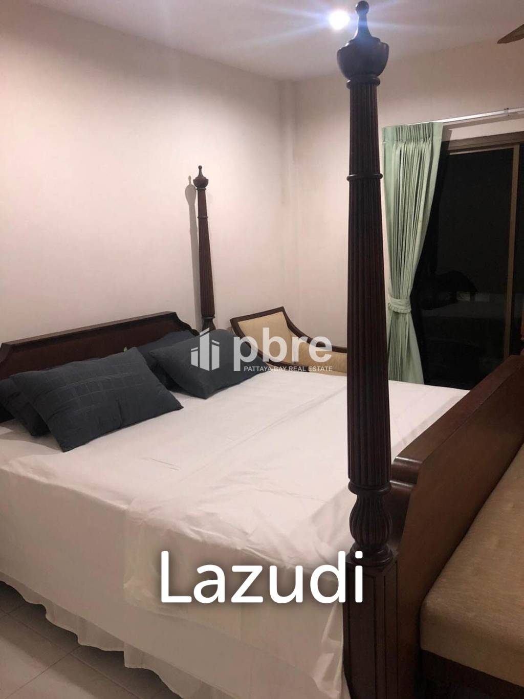 Town House  For Sale in Pratumnak