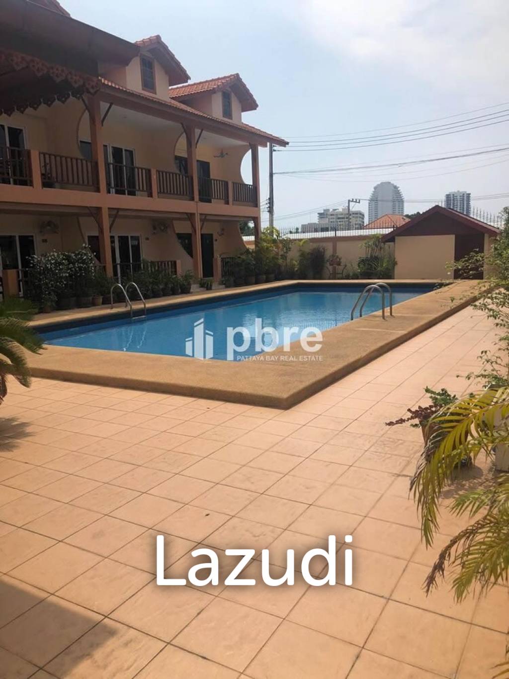 Town House  For Sale in Pratumnak