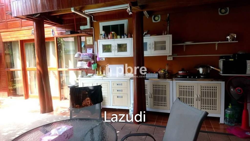 Two storey Pool Villa in East Pattaya for Sale