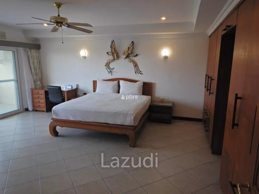 1 Bed 2 Bath 112 SQ.M View Talay Residence 6