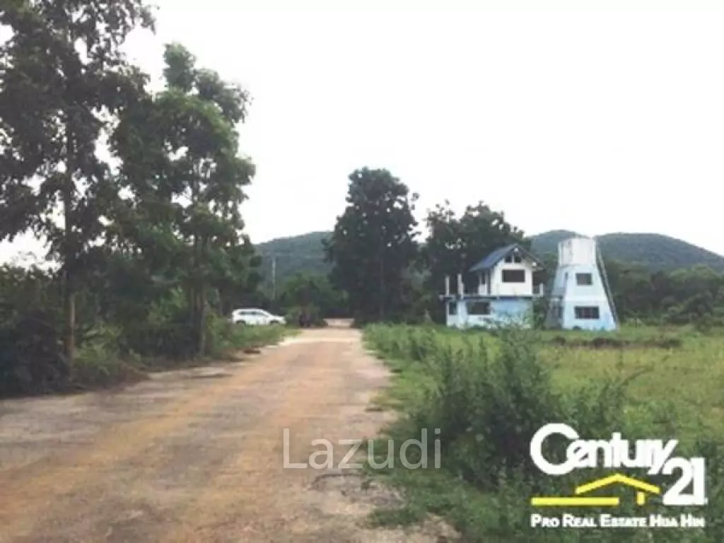LAND FOR SALE IN PRANBURI NEAR THE BEACH