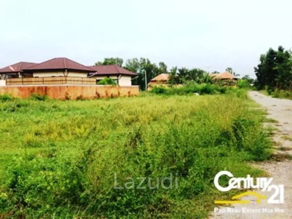 LAND FOR SALE IN PRANBURI NEAR THE BEACH