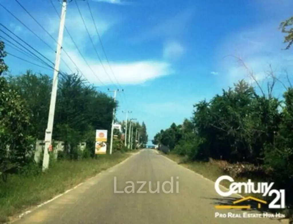 LAND FOR SALE IN PRANBURI NEAR THE BEACH