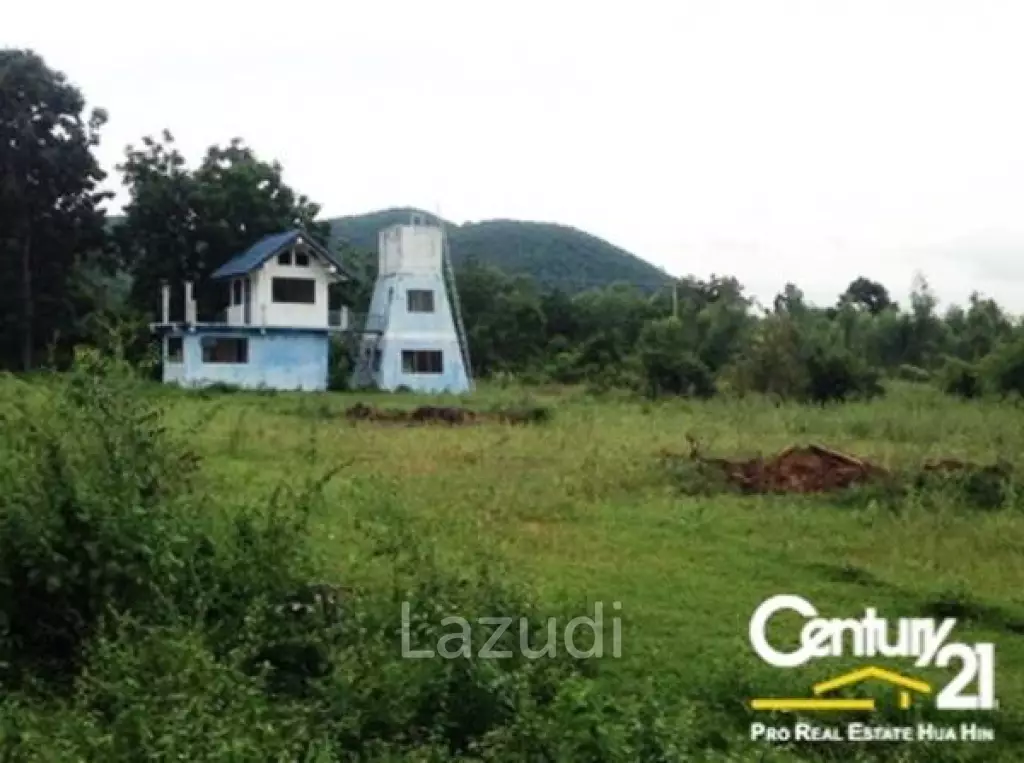 LAND FOR SALE IN PRANBURI NEAR THE BEACH