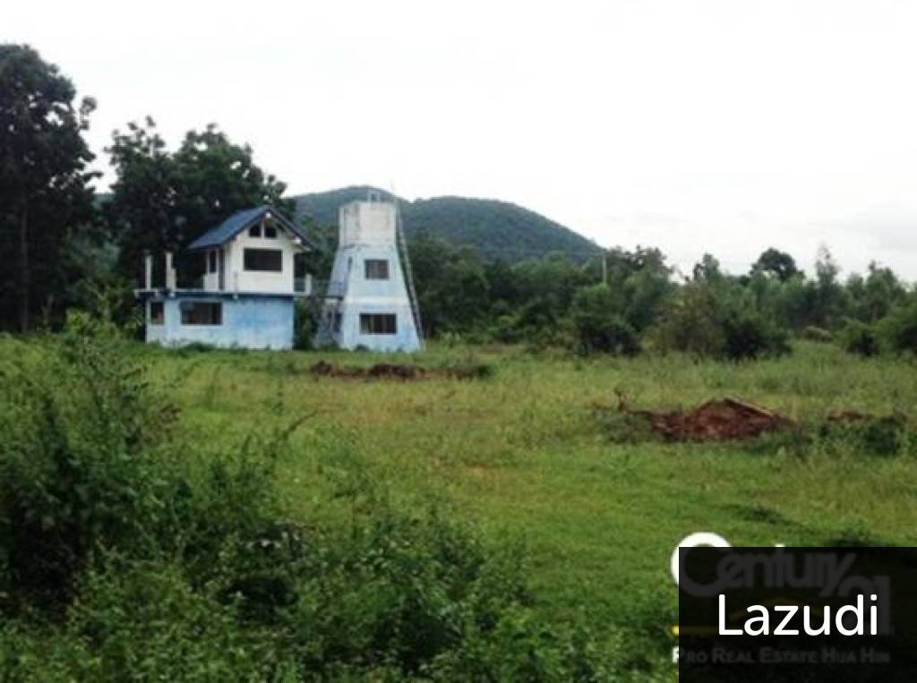 LAND FOR SALE IN PRANBURI NEAR THE BEACH