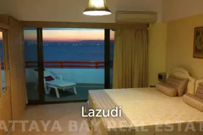 1 Bed 1 Bath 105 SQ.M Sunshine Beach Condotel