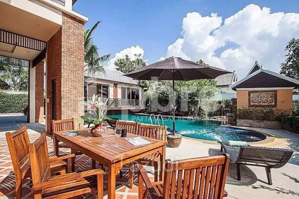 Pool Villa in Na Jomtien for Rent