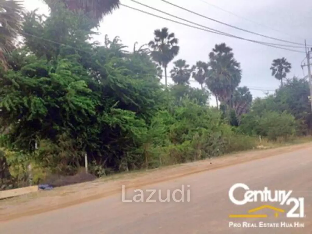 5 Rai, Beachfront Land in Pranburi