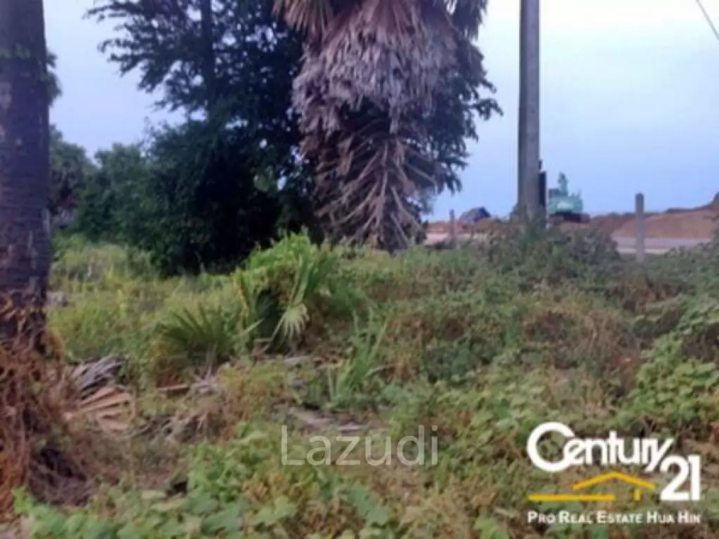 5 Rai, Beachfront Land in Pranburi