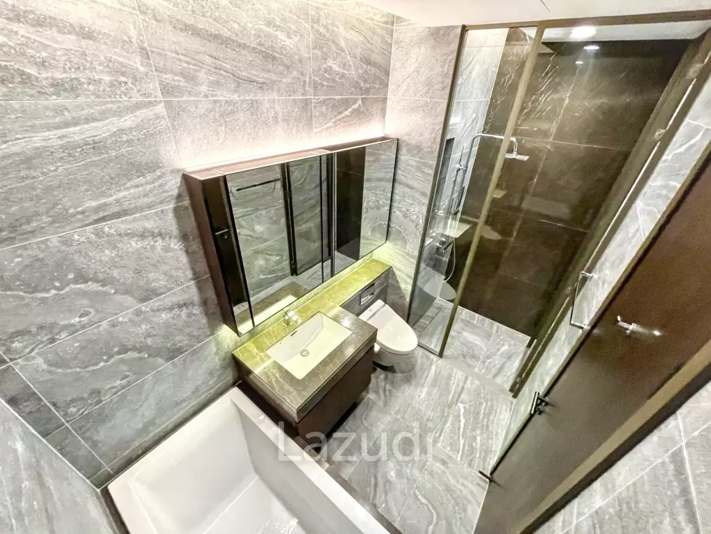 1 Bed 1 Bath 43 SQ.M The ESSE Sukhumvit 36