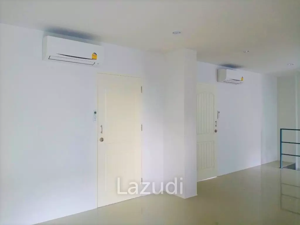 Commercial Building Sukhumvit Road in Pattaya For Sale
