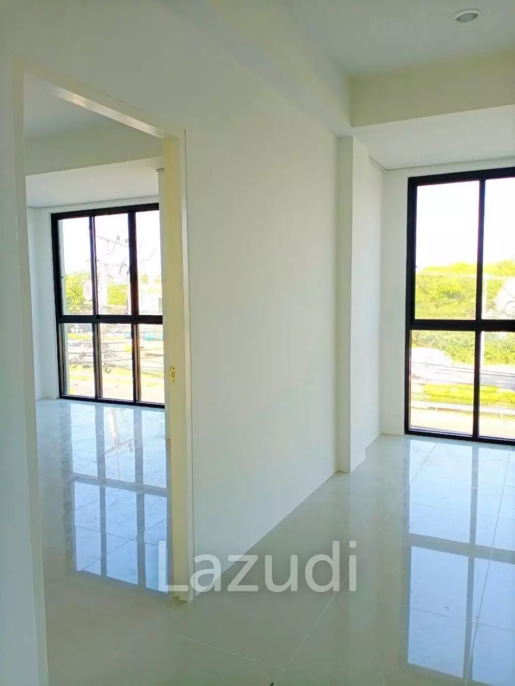 Commercial Building Sukhumvit Road in Pattaya For Sale