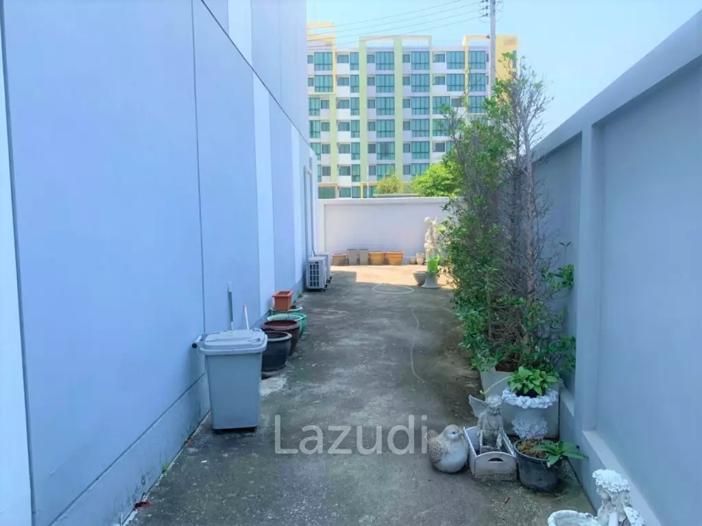 Commercial Building Sukhumvit Road in Pattaya For Sale