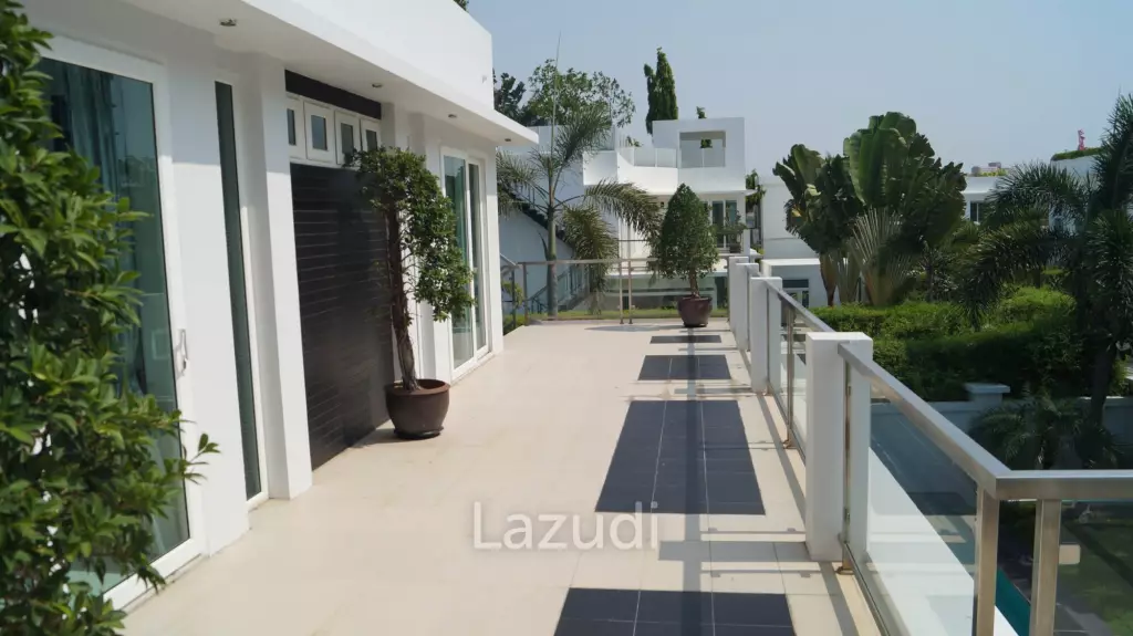 Palm Oasis Villa for Sale Pattaya