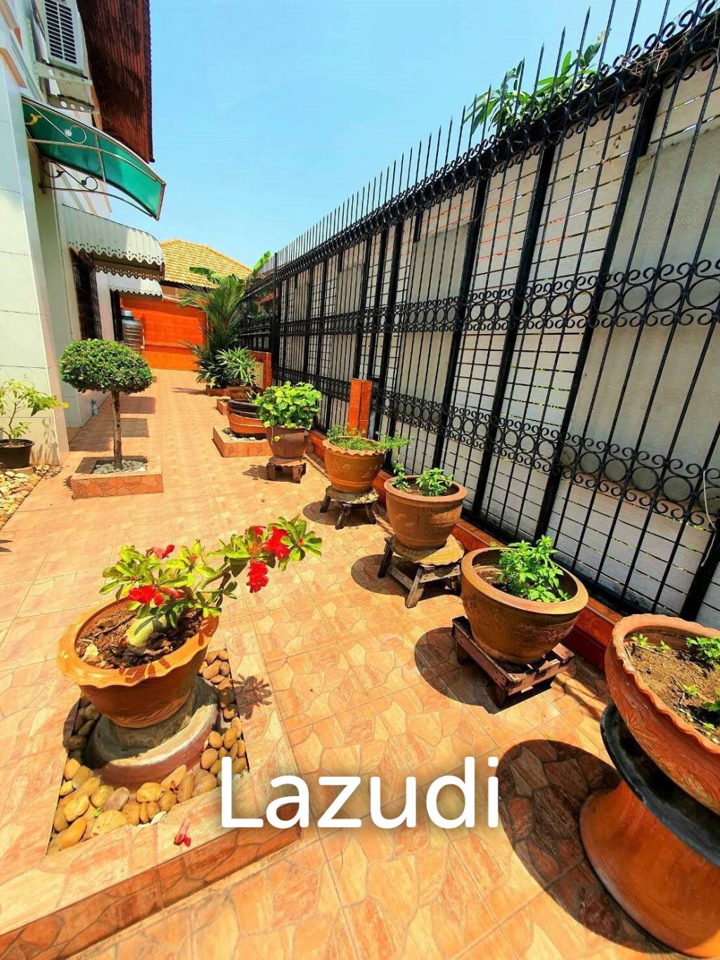 Park Village 2 Storey House For Sale