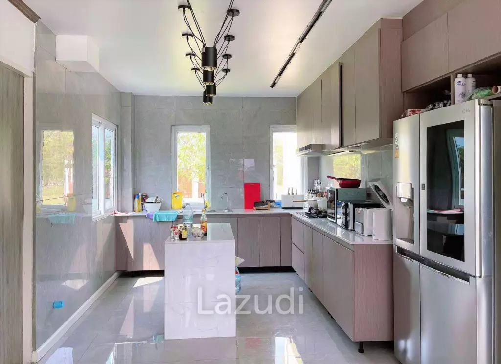 House For Sale Phoenix Country Club Pattaya