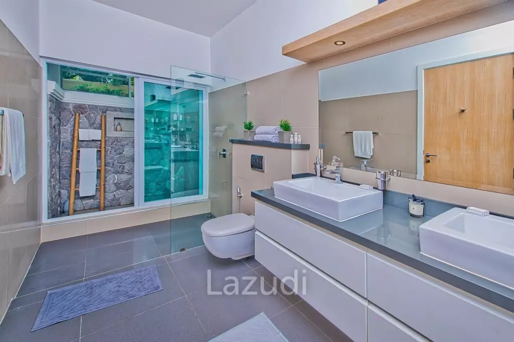 Beautiful Pool Villa For Sale In East Pattaya