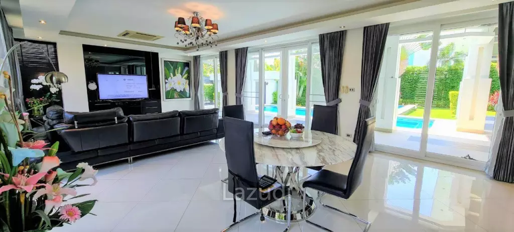 6 Bedroom Palm Oasis Villa For Sale in Pattaya