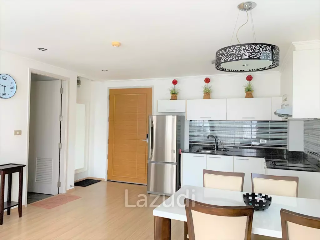 1 Bed 1 Bath 52 SQ.M The Urban Condo