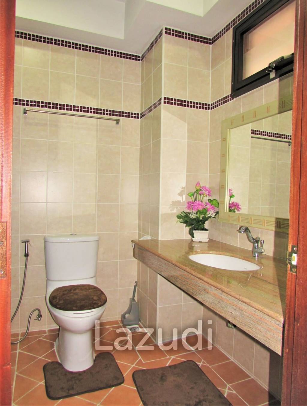 2 Bed 2 Bath 122 SQ.M Jomtien Shining Star