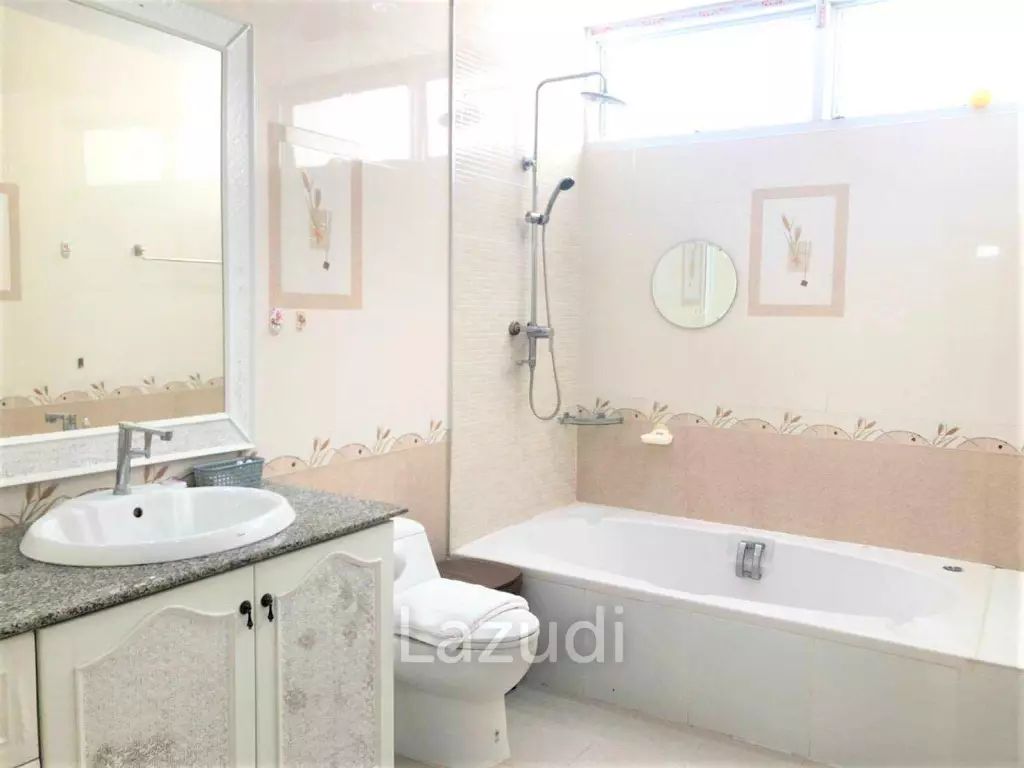 Pattaya Lagoon House For Sale
