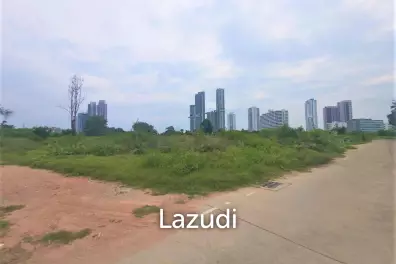 Land 15 Rai For Sale in North Pattaya