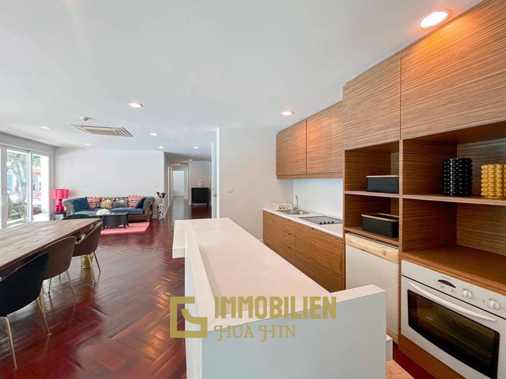 Baan Saechuan: 4 Bed Beachfront Condo