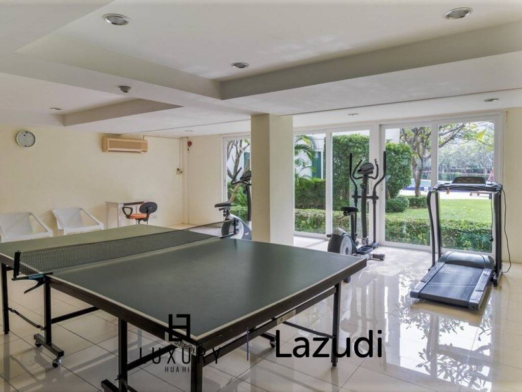 Baan Saechuan: 4 Bed Beachfront Condo