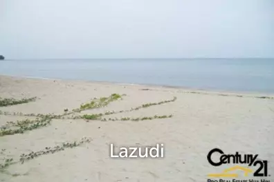 14 Rai, Absolute Beachfront