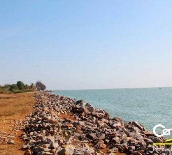 Absolute Beachfront Land - North Cha Am Absolute Beachfront Land - North Cha Am