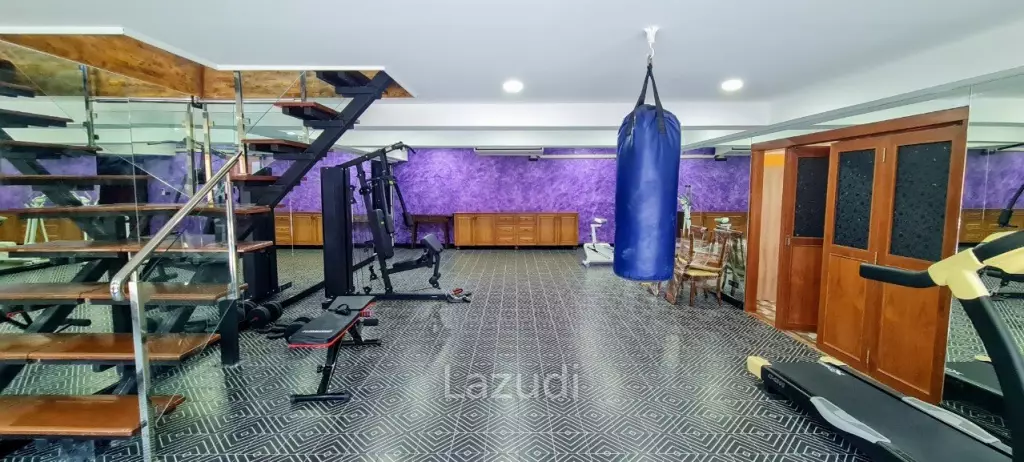 Paradise Villa Luxury House for Sale Pattaya