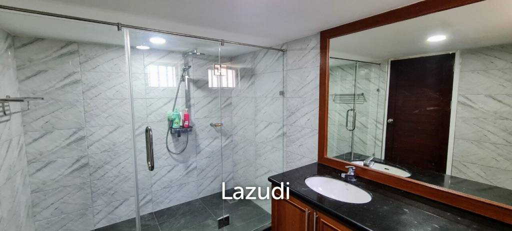 Paradise Villa Luxury House for Sale Pattaya