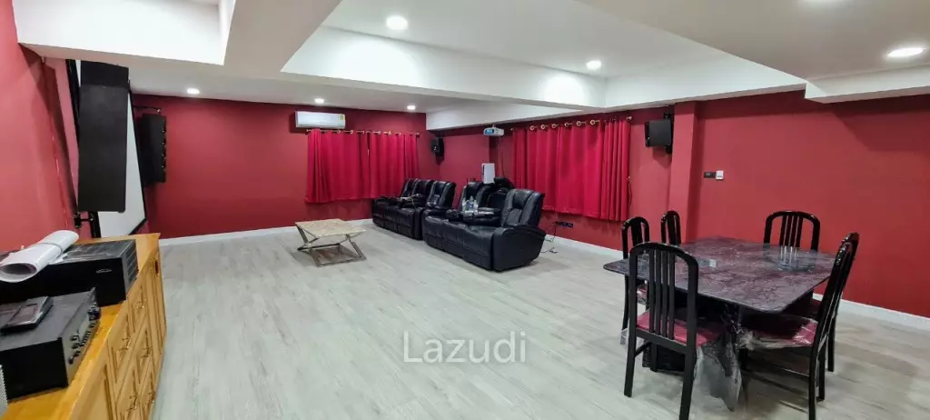 Paradise Villa Luxury House for Sale Pattaya