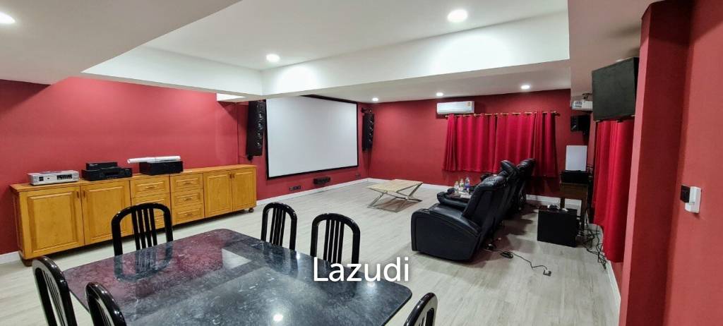 Paradise Villa Luxury House for Sale Pattaya