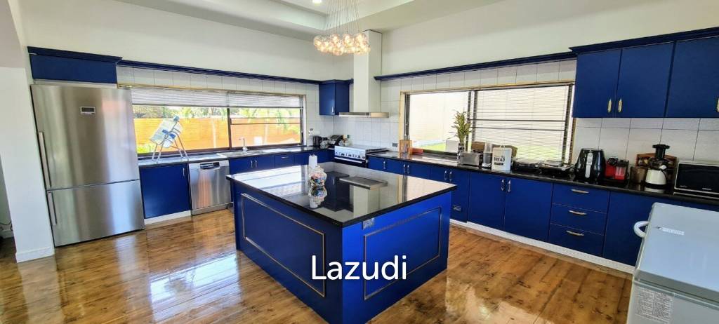 Paradise Villa Luxury House for Sale Pattaya