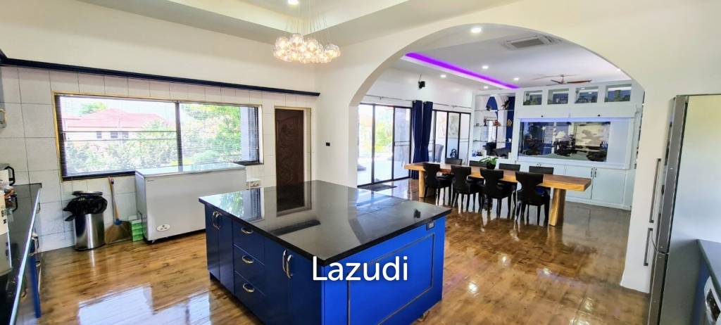 Paradise Villa Luxury House for Sale Pattaya