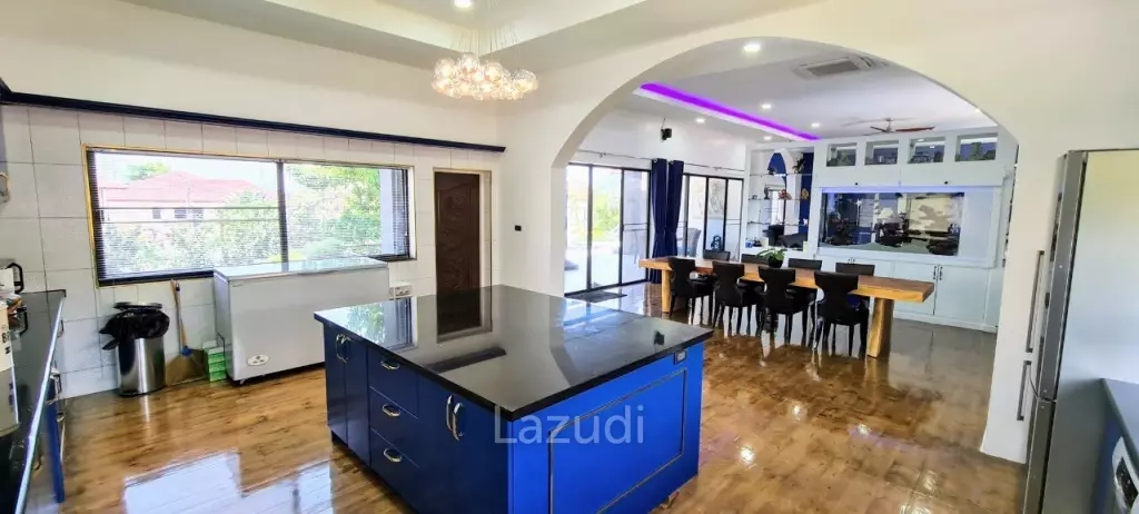 Paradise Villa Luxury House for Sale Pattaya