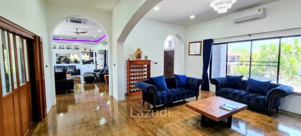 Paradise Villa Luxury House for Sale Pattaya