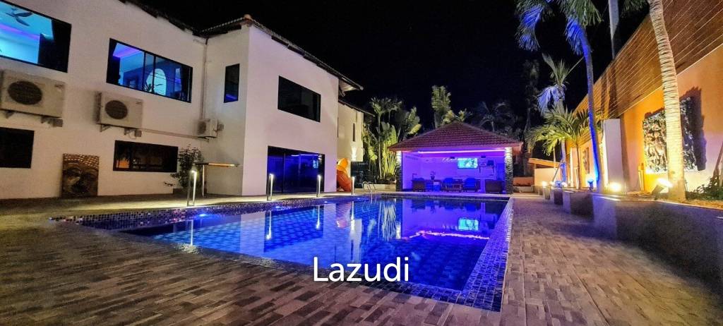 Paradise Villa Luxury House for Sale Pattaya