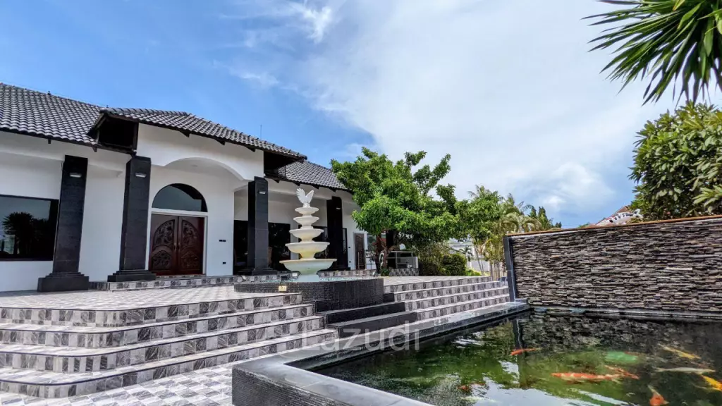 Paradise Villa Luxury House for Sale Pattaya