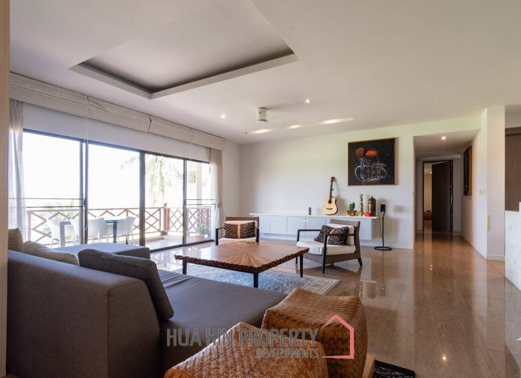 PALM HILL CONDO : 2 bed great view