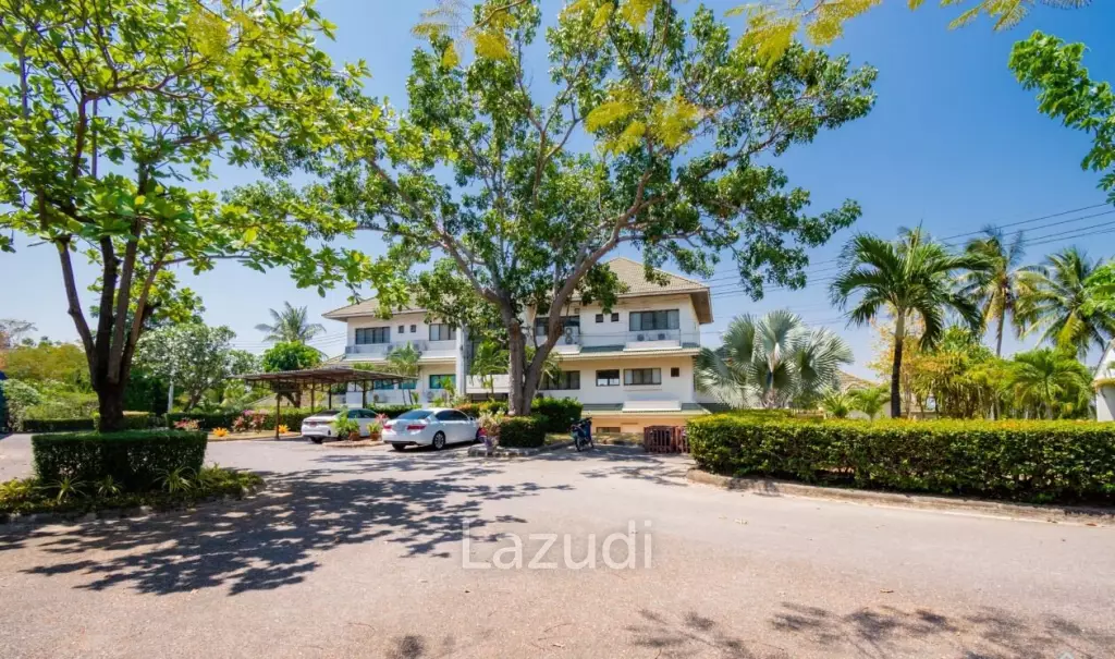 PALM HILL CONDO : 2 bed great view