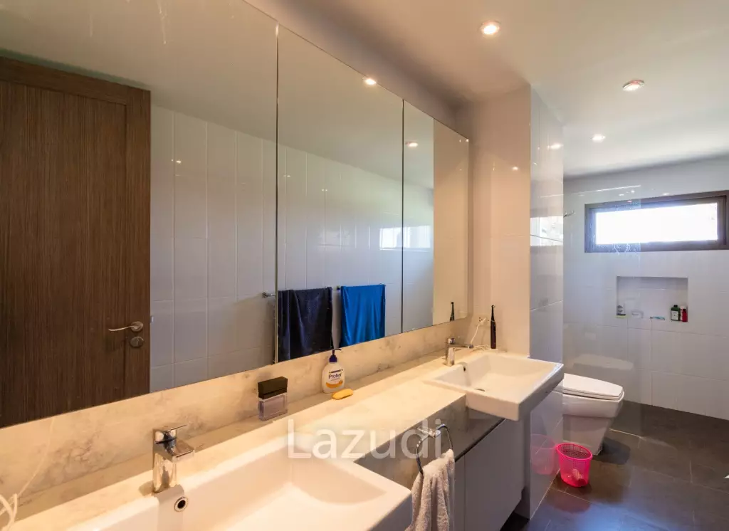 PALM HILL CONDO : 2 bed great view