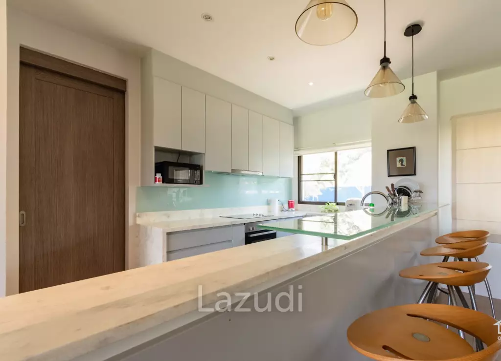 PALM HILL CONDO : 2 bed great view