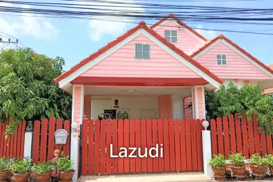 Vanalee Village House for Sale in East Pattaya