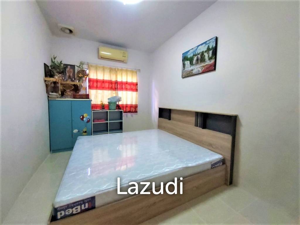Vanalee Village House for Sale in East Pattaya