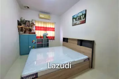 Vanalee Village House for Sale in East Pattaya